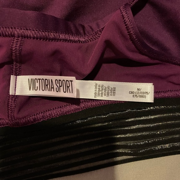 Victoria’s secret bra - Picture 3 of 3